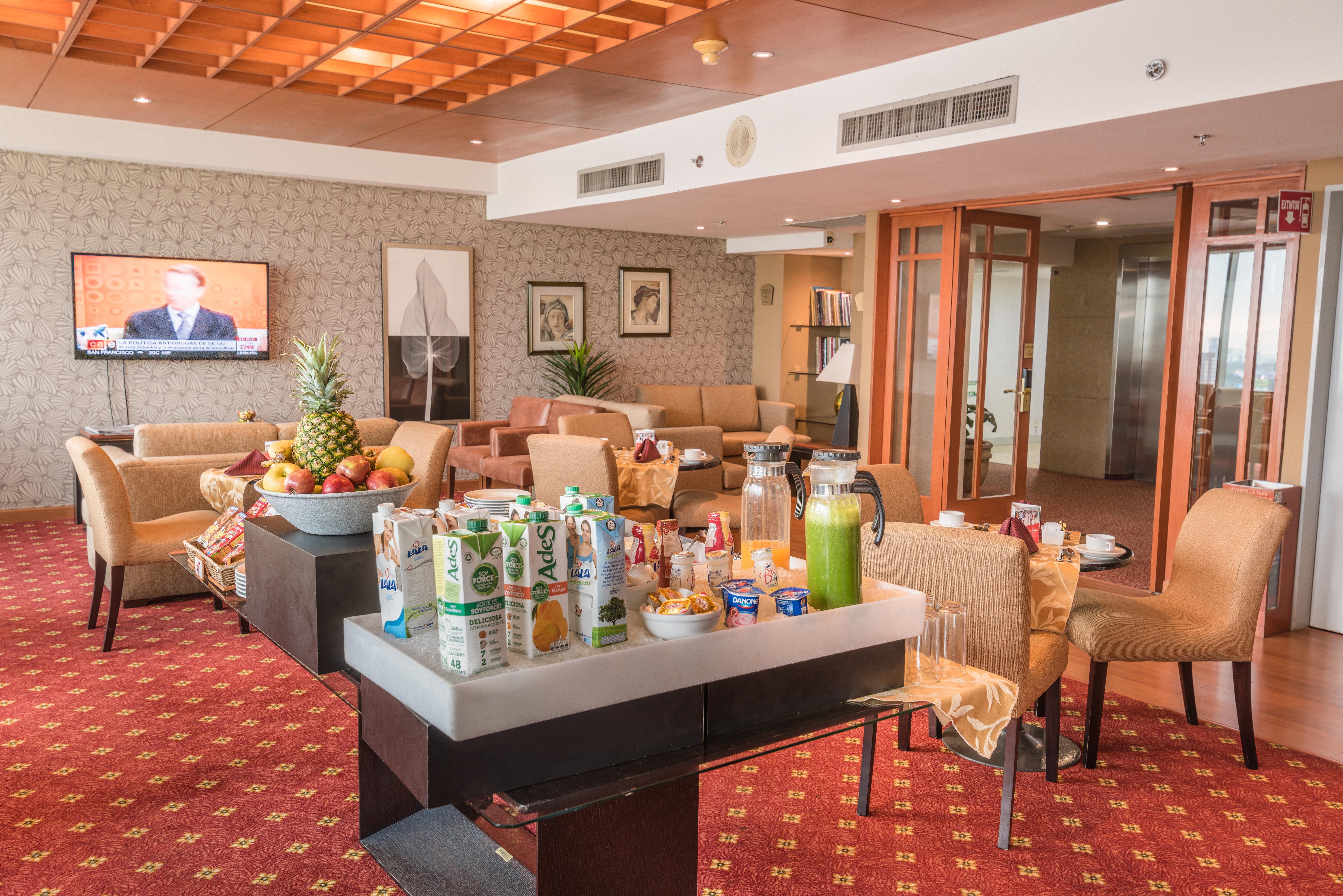 Holiday Inn Guadalajara Select By Ihg Eksteriør billede