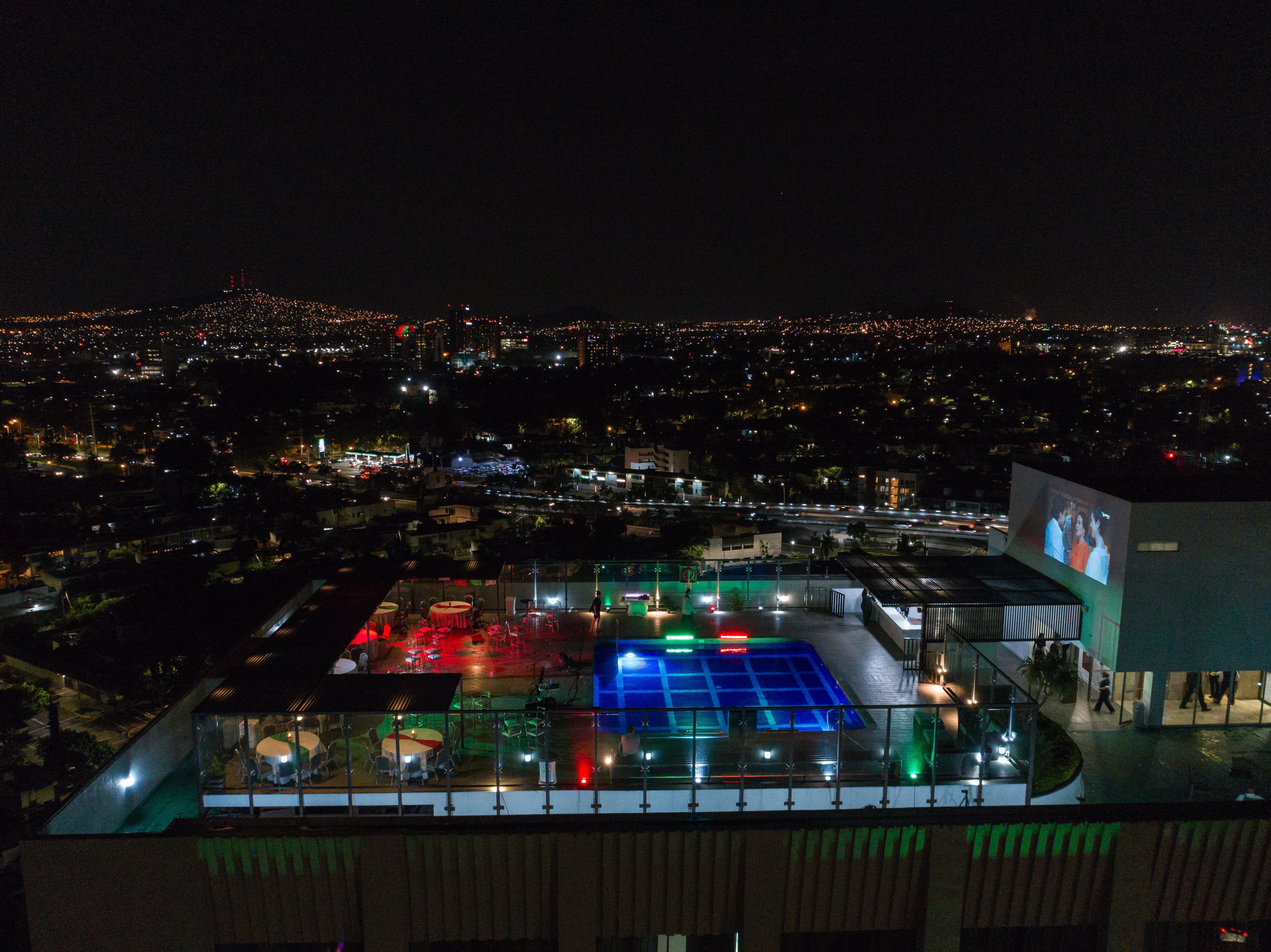 Holiday Inn Guadalajara Select By Ihg Eksteriør billede