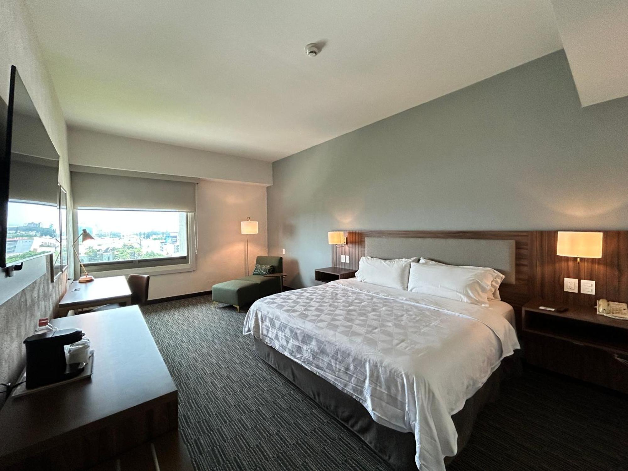Holiday Inn Guadalajara Select By Ihg Eksteriør billede